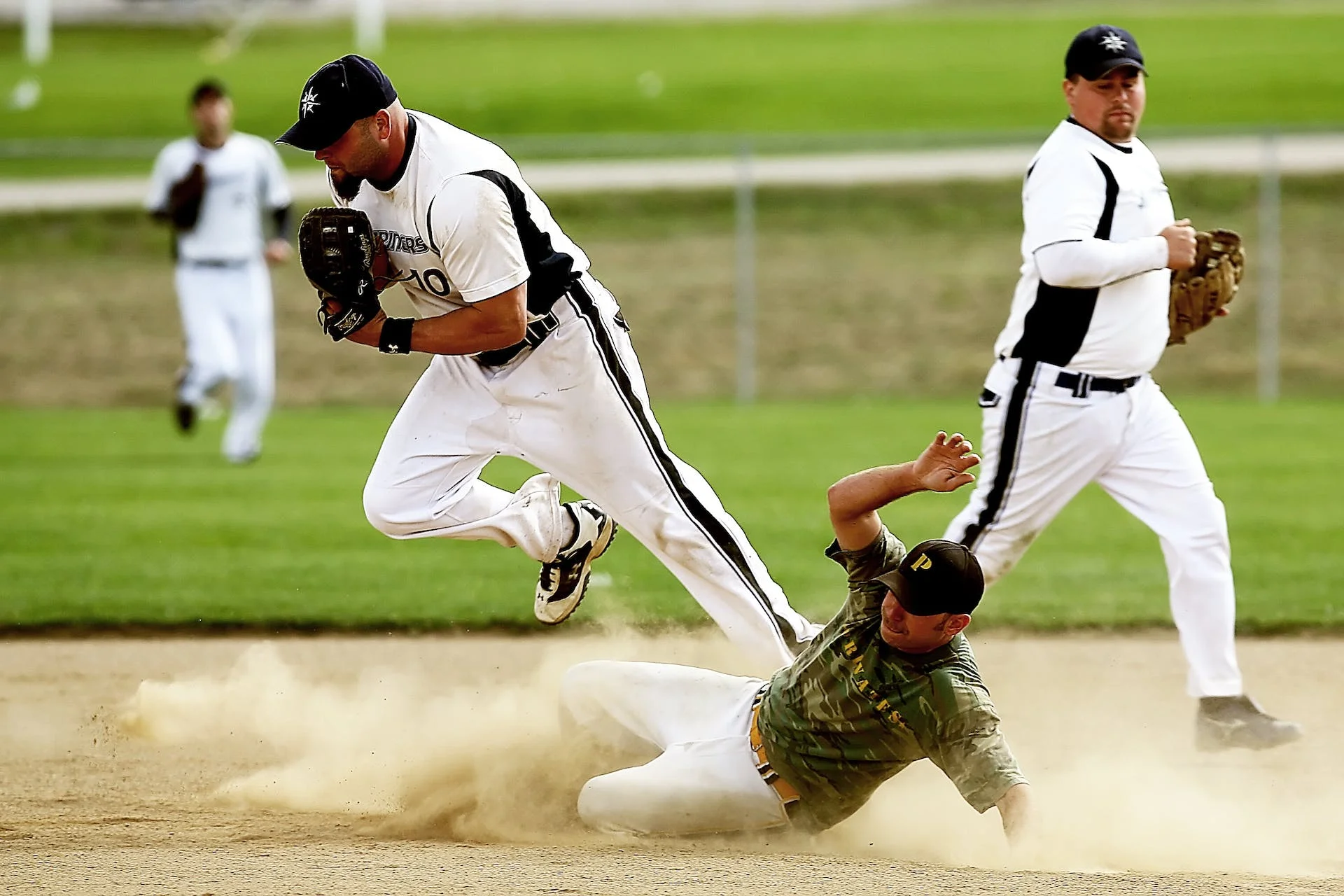 Pitching Surroundings and Its Impact on ERA